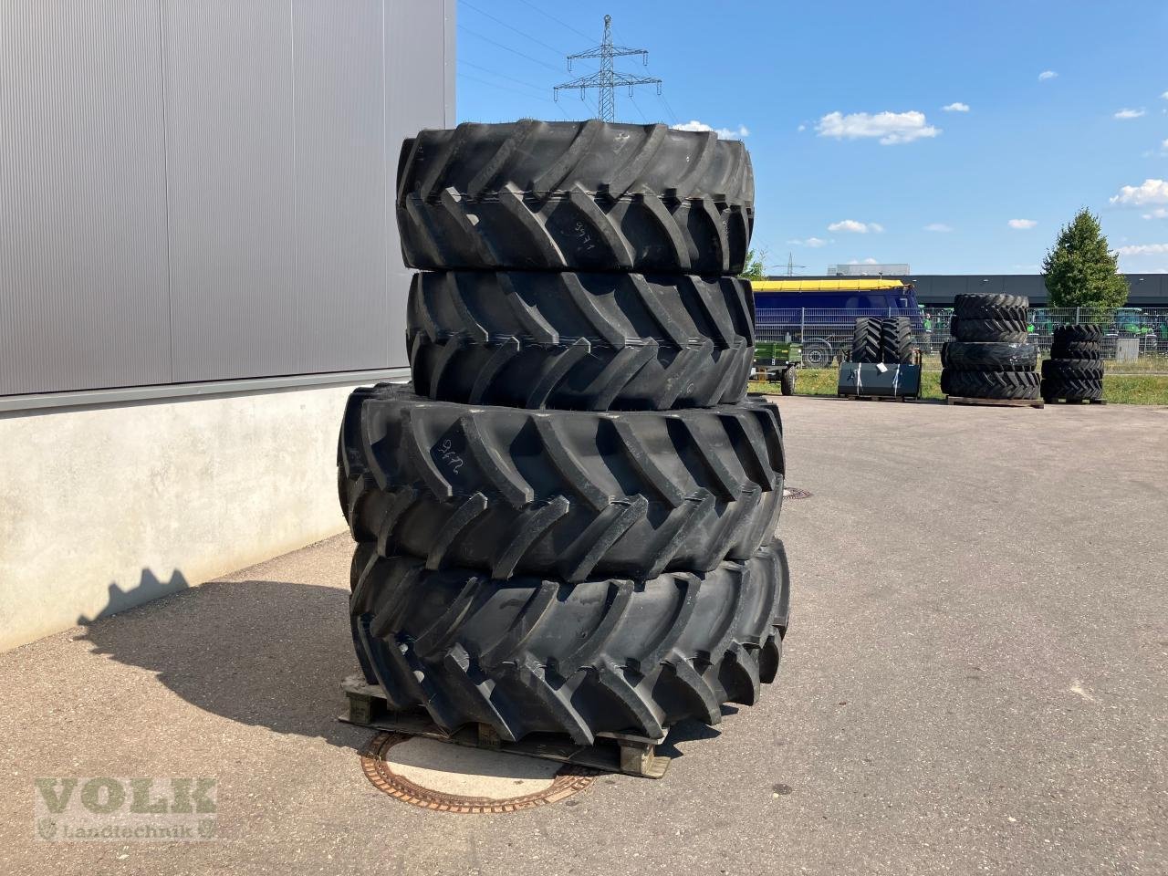 Sonstiges типа Deutz-Fahr Kompletträder 420/70R24 | 480/70R34, Neumaschine в Friedberg-Derching (Фотография 10)